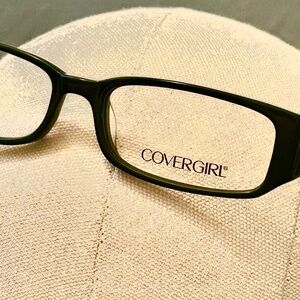 Covergirl Designed2fit Black/Cream Women's Eyeglass Frames CG 0818 53-16-140